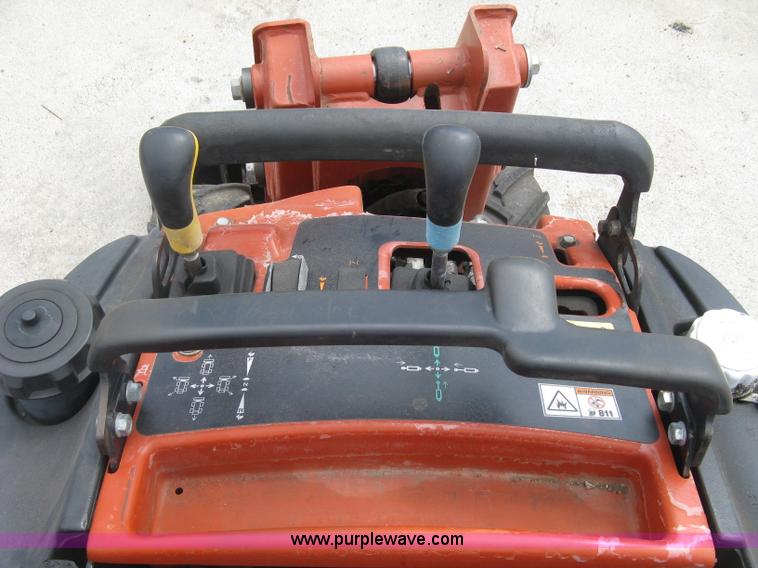 image for item K8744 2008 Ditch Witch Zahn R300 compact utility loader