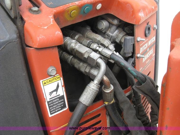 image for item K8744 2008 Ditch Witch Zahn R300 compact utility loader