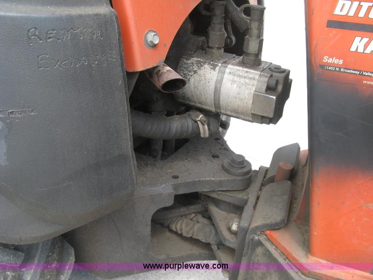 image for item K8744 2008 Ditch Witch Zahn R300 compact utility loader