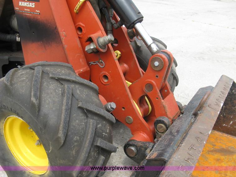 image for item K8744 2008 Ditch Witch Zahn R300 compact utility loader