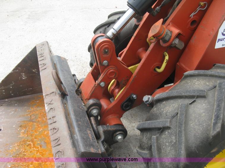 image for item K8744 2008 Ditch Witch Zahn R300 compact utility loader