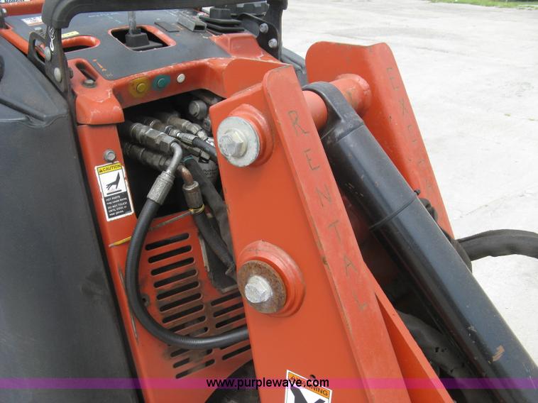 image for item K8744 2008 Ditch Witch Zahn R300 compact utility loader