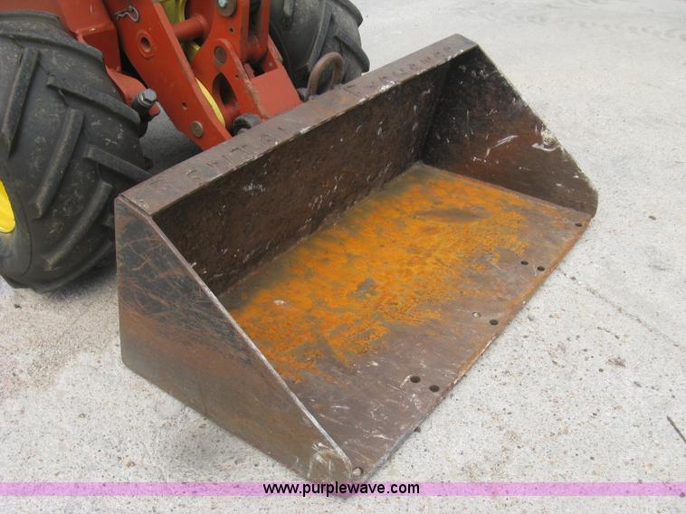 image for item K8744 2008 Ditch Witch Zahn R300 compact utility loader