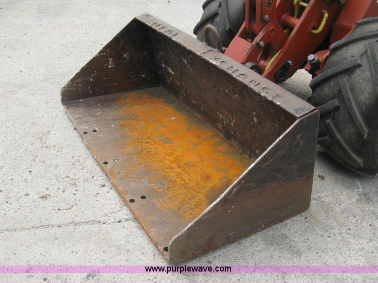 image for item K8744 2008 Ditch Witch Zahn R300 compact utility loader