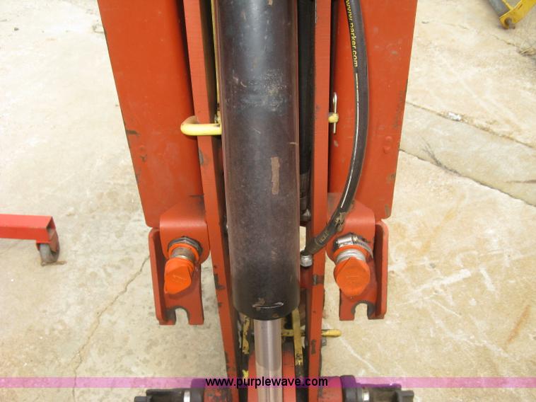 image for item K8744 2008 Ditch Witch Zahn R300 compact utility loader