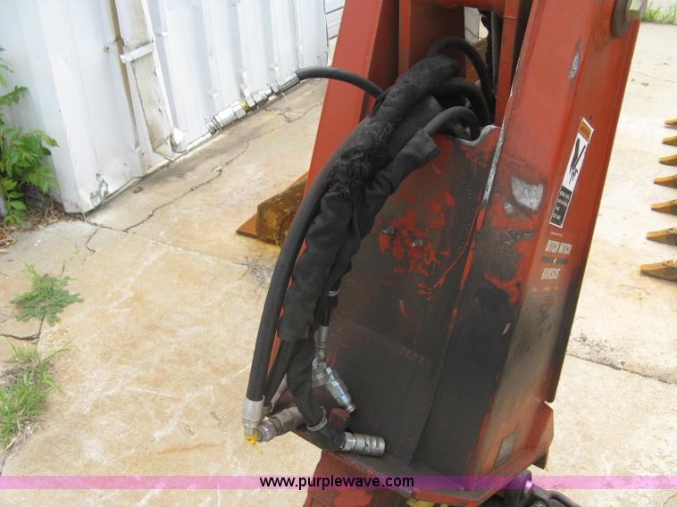 image for item K8744 2008 Ditch Witch Zahn R300 compact utility loader