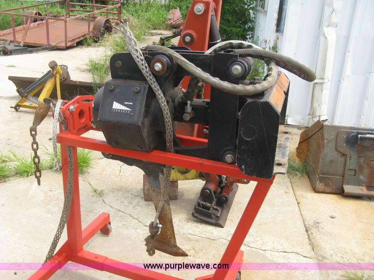 image for item K8744 2008 Ditch Witch Zahn R300 compact utility loader