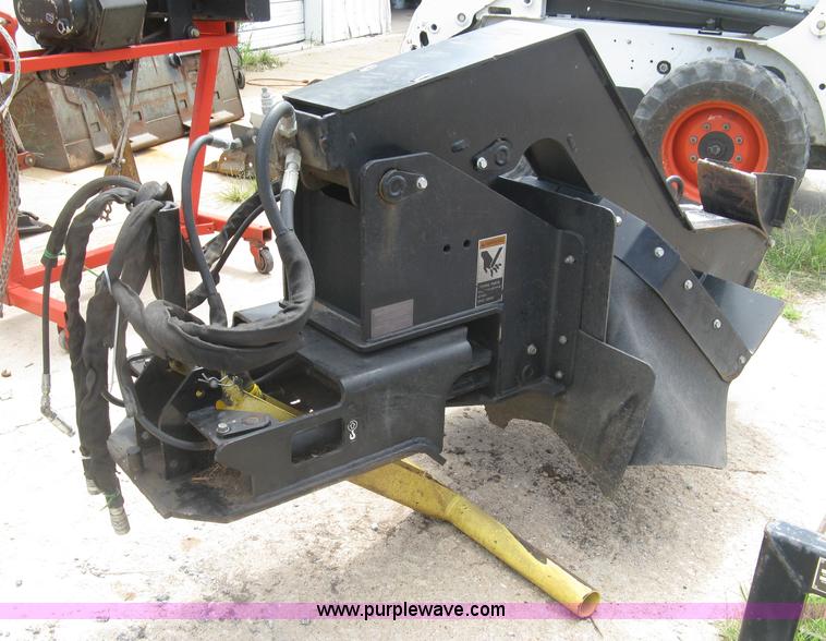 image for item K8744 2008 Ditch Witch Zahn R300 compact utility loader