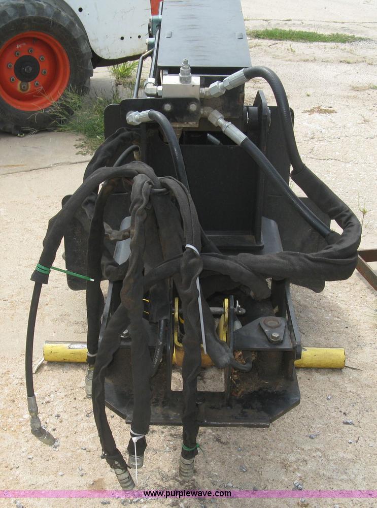 image for item K8744 2008 Ditch Witch Zahn R300 compact utility loader