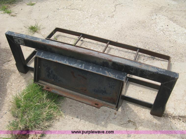 image for item K8744 2008 Ditch Witch Zahn R300 compact utility loader