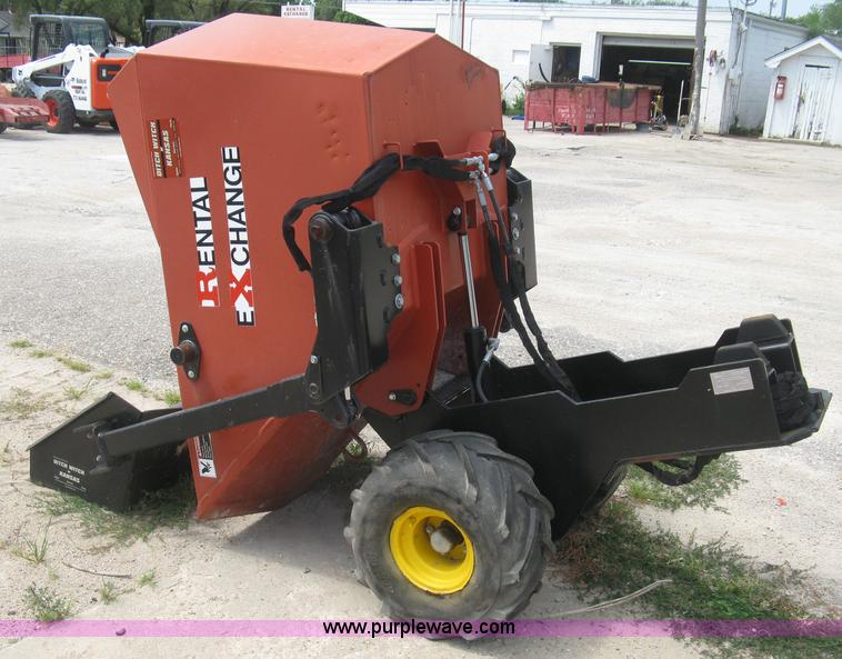 image for item K8744 2008 Ditch Witch Zahn R300 compact utility loader
