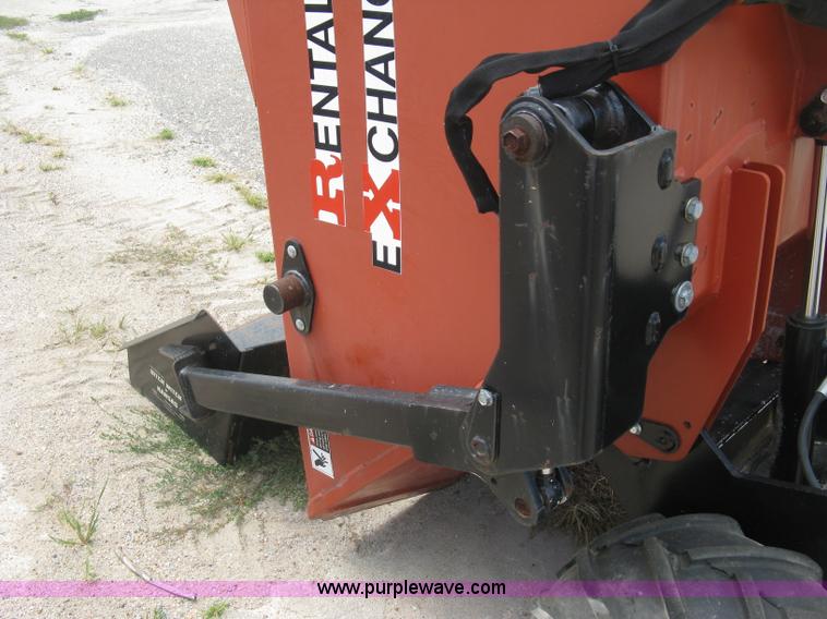 image for item K8744 2008 Ditch Witch Zahn R300 compact utility loader