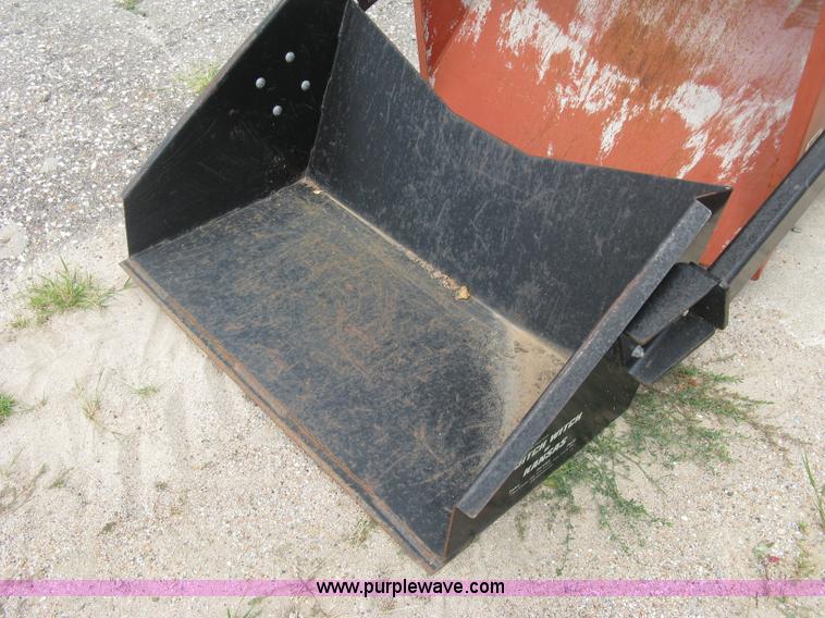 image for item K8744 2008 Ditch Witch Zahn R300 compact utility loader