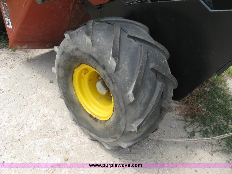 image for item K8744 2008 Ditch Witch Zahn R300 compact utility loader