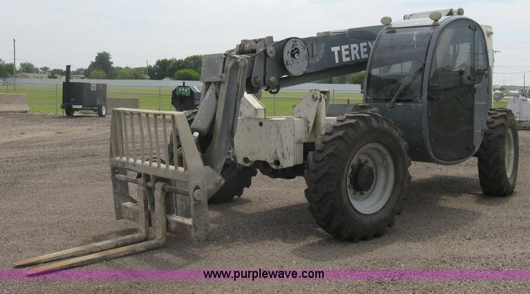 image for item K8746 2004 Terex TH842C telehandler