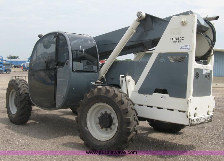 image for item K8746 2004 Terex TH842C telehandler