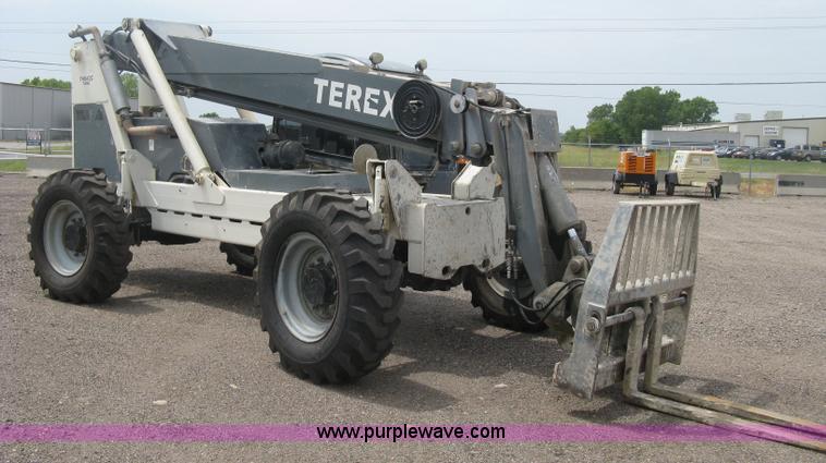 image for item K8746 2004 Terex TH842C telehandler