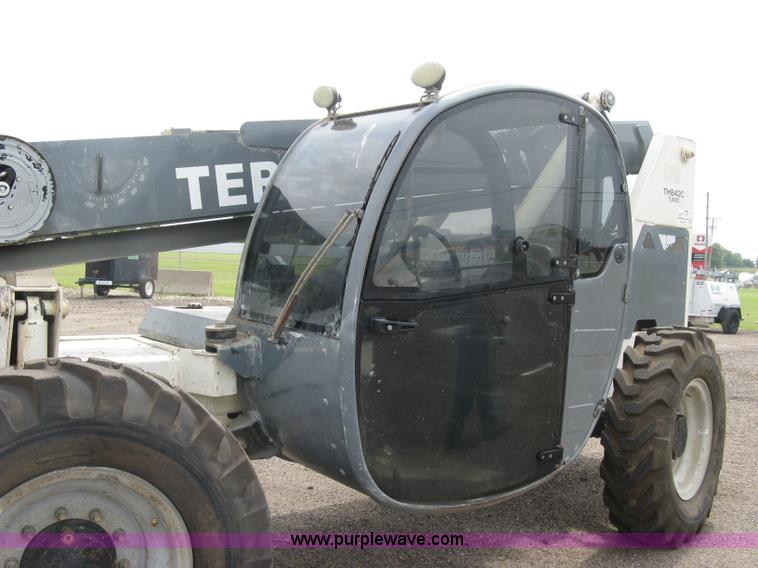 image for item K8746 2004 Terex TH842C telehandler