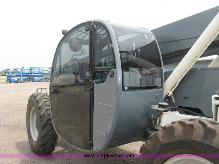 image for item K8746 2004 Terex TH842C telehandler