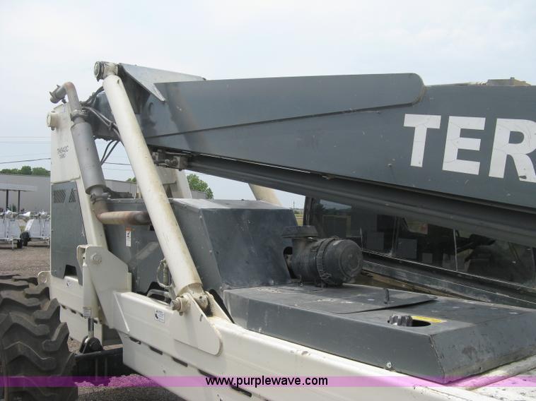 image for item K8746 2004 Terex TH842C telehandler