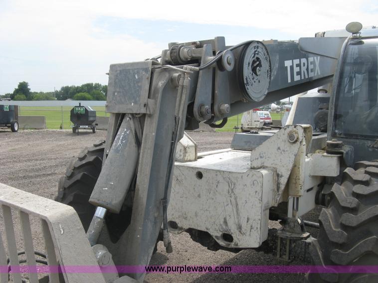 image for item K8746 2004 Terex TH842C telehandler