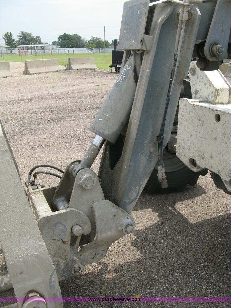 image for item K8746 2004 Terex TH842C telehandler