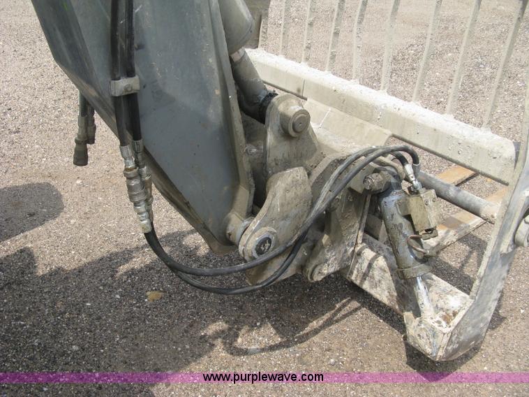 image for item K8746 2004 Terex TH842C telehandler