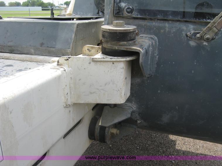 image for item K8746 2004 Terex TH842C telehandler