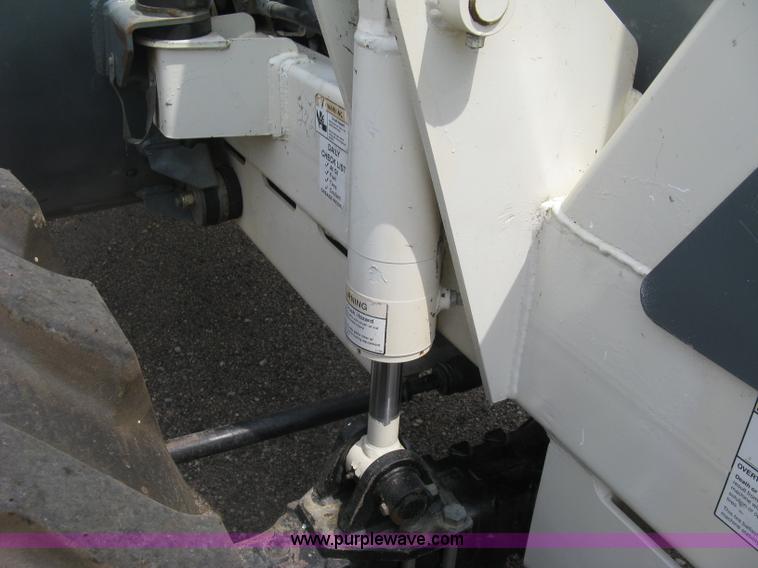 image for item K8746 2004 Terex TH842C telehandler