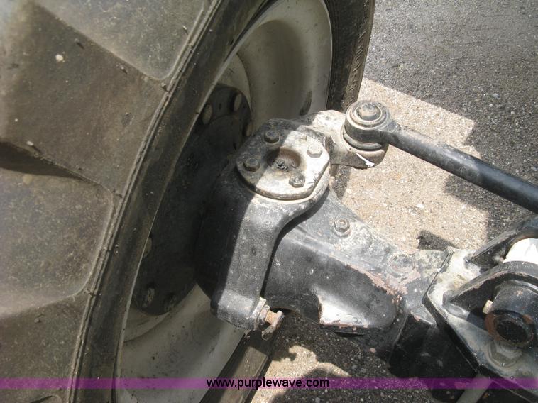 image for item K8746 2004 Terex TH842C telehandler