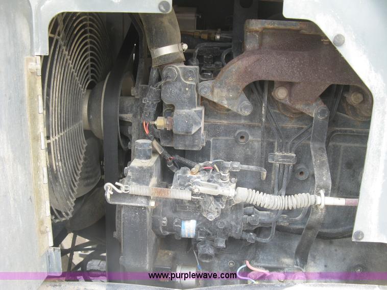 image for item K8746 2004 Terex TH842C telehandler