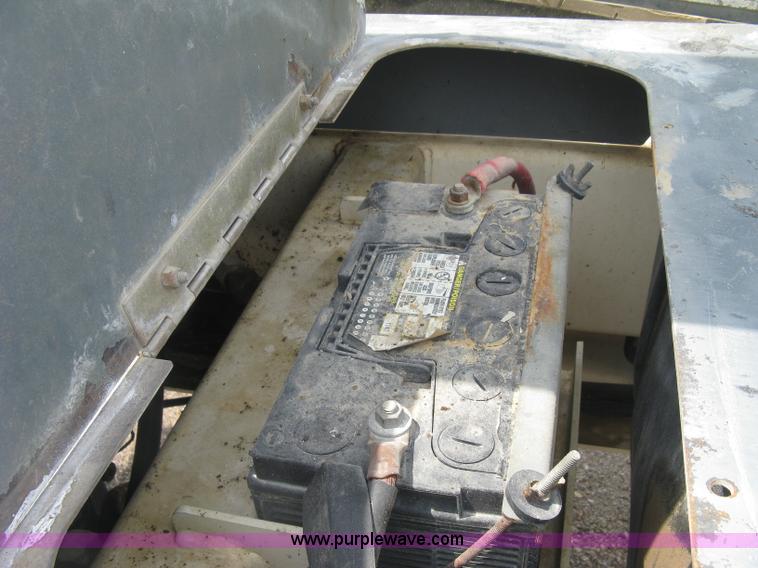 image for item K8746 2004 Terex TH842C telehandler