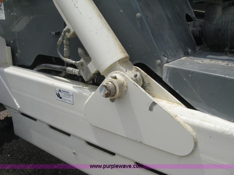 image for item K8746 2004 Terex TH842C telehandler