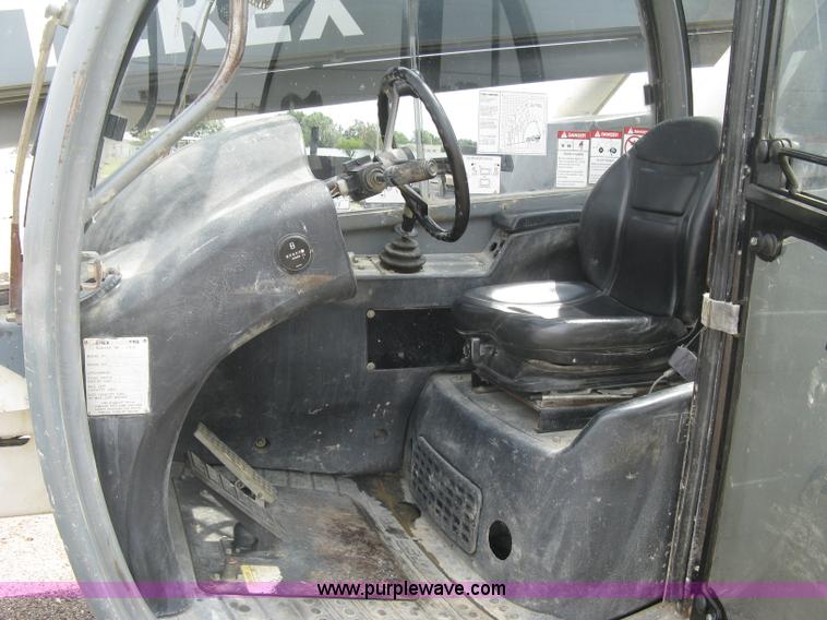 image for item K8746 2004 Terex TH842C telehandler