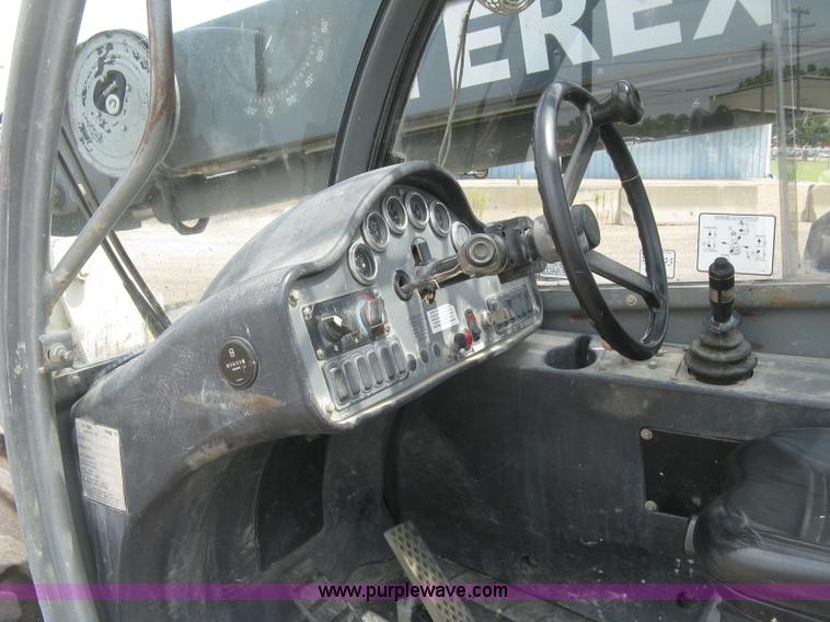 image for item K8746 2004 Terex TH842C telehandler