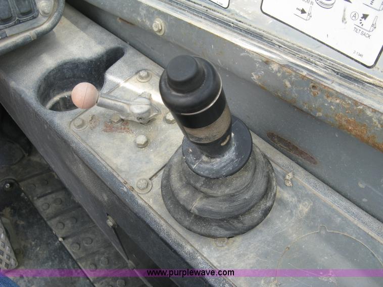 image for item K8746 2004 Terex TH842C telehandler