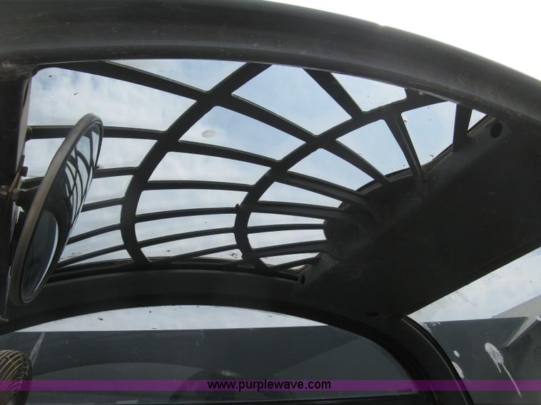 image for item K8746 2004 Terex TH842C telehandler