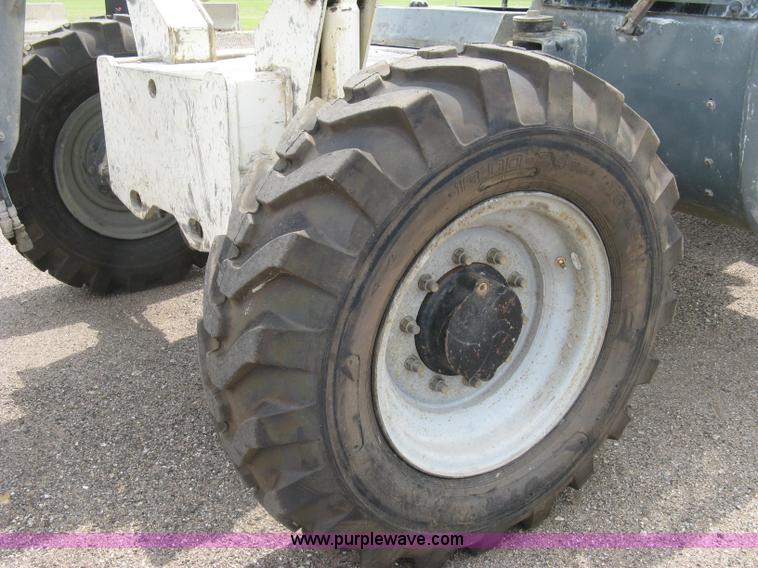 image for item K8746 2004 Terex TH842C telehandler