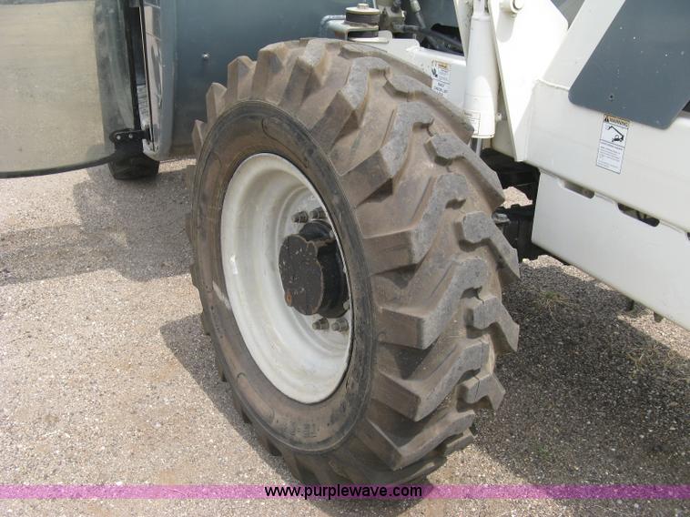 image for item K8746 2004 Terex TH842C telehandler