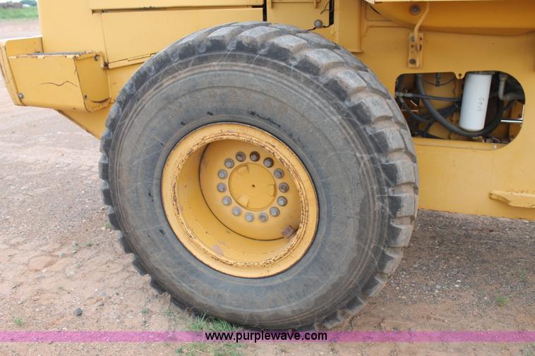 image for item L4374 John Deere TC54H wheel loader