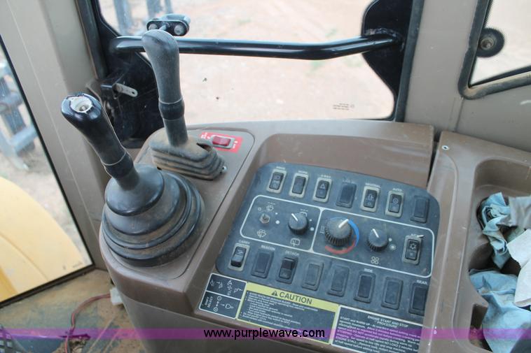 image for item L4374 John Deere TC54H wheel loader