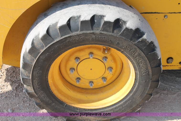 image for item L4392 2008 Gehl 5240 skid steer