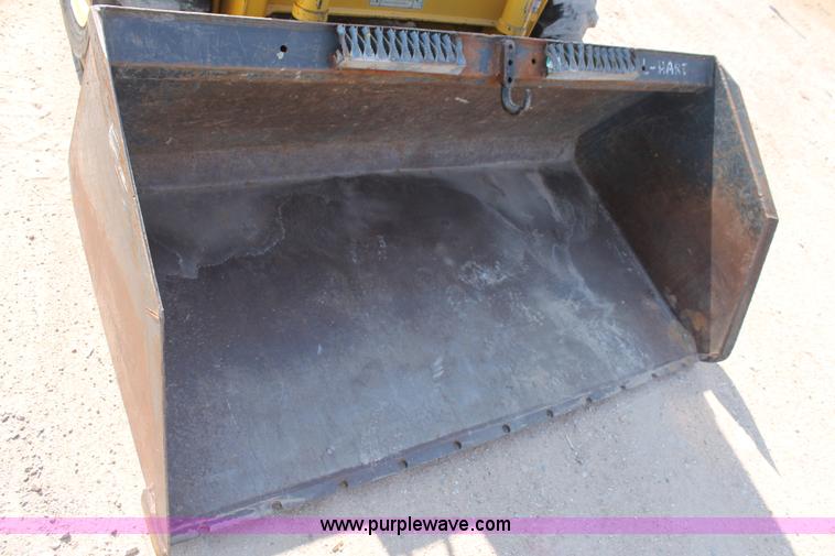 image for item L4392 2008 Gehl 5240 skid steer