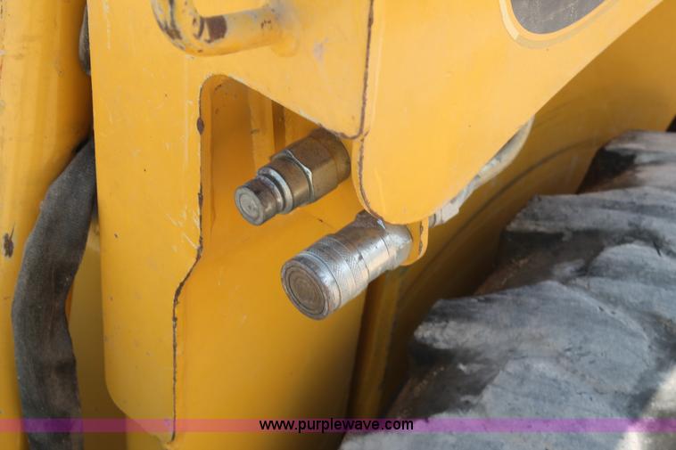 image for item L4392 2008 Gehl 5240 skid steer