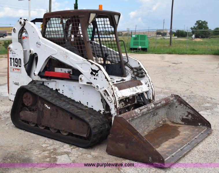 image for item L5785 2007 Bobcat T190 skid steer