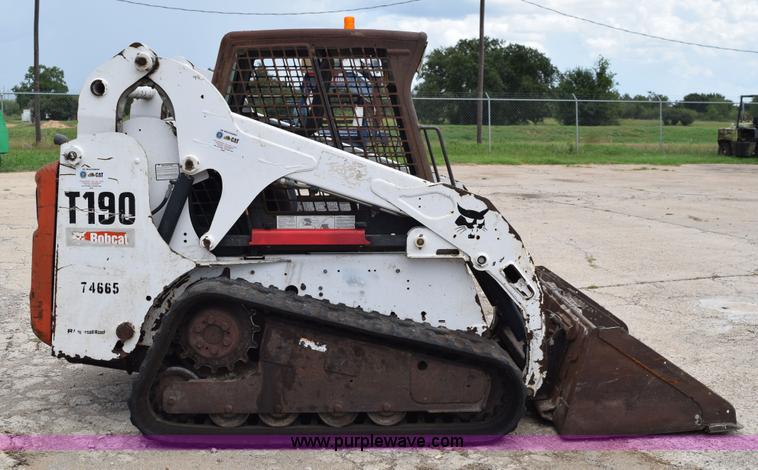 image for item L5785 2007 Bobcat T190 skid steer