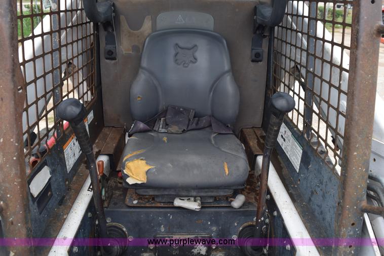 image for item L5785 2007 Bobcat T190 skid steer