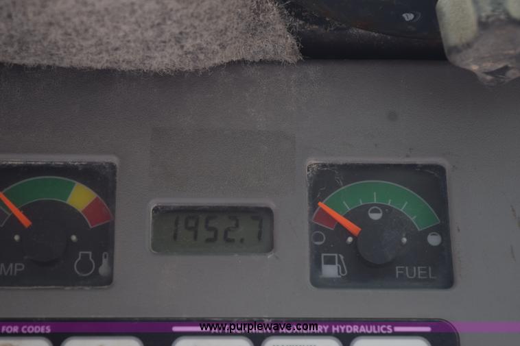 image for item L5785 2007 Bobcat T190 skid steer