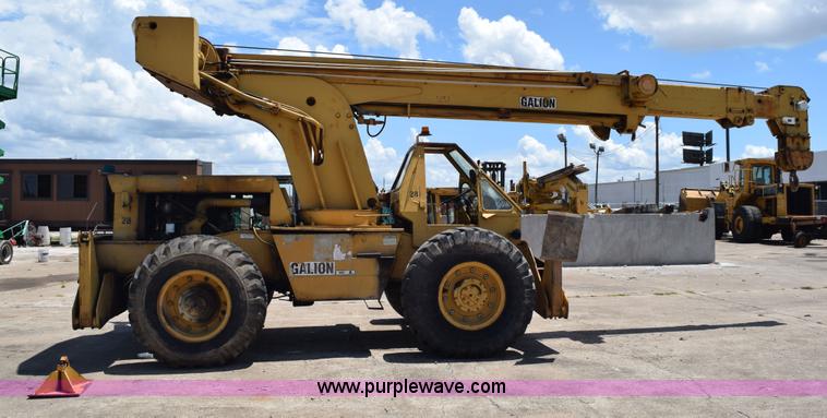 image for item L5789 1982 Galion 150A hydraulic crane