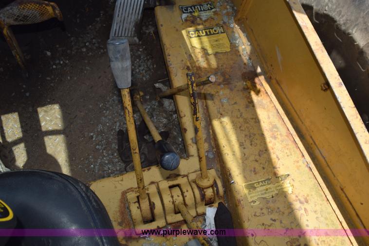 image for item L5789 1982 Galion 150A hydraulic crane